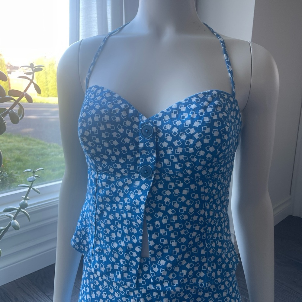 Reformation Veranda Linen Skirt size 2 and Alexandria top size 4 both in Samba. - Picture 8 of 9